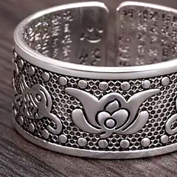 Asian sterling silver plated adjustable ring - Picture 6 of 6